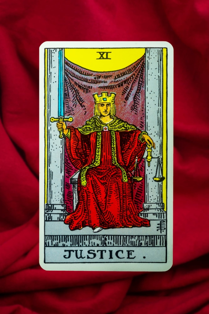 Igazság lapja Tarot kártya