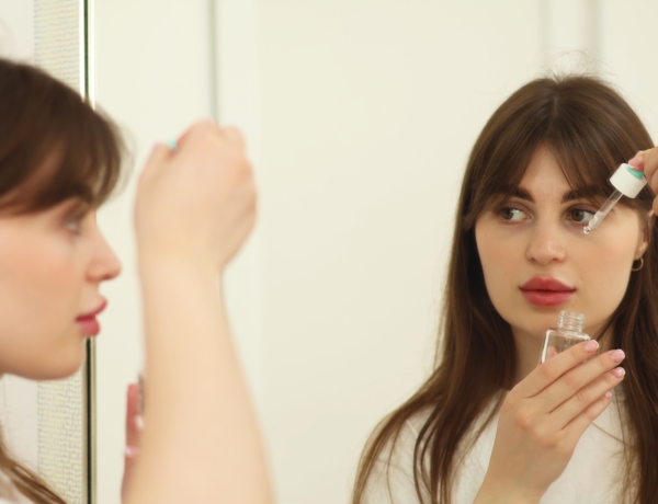 Retinol helyett: a drogériás szérum, ami tényleg kisimítja a bőröd