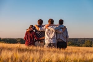 4 csillagjegy, akinek egy életre szólnak a gyerekkori barátságai