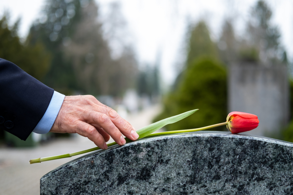 „A nagynéném temetésén egy férfi azt mondta, én vagyok a lánya” – a mondat, ami mindent felforgatott