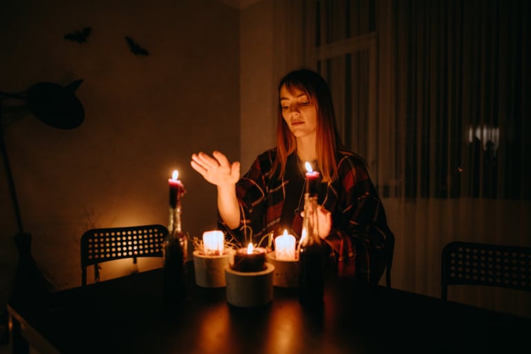 5 rituálé Halloween éjjelére, amivel bevonzod a szerelmet