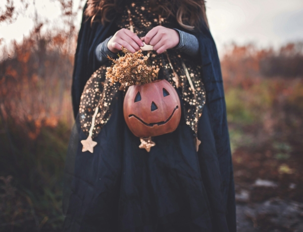 5 ősi rituálé, amit Halloween estéjén érdemes kipróbálnod, ha elengednél valamit a múltadból